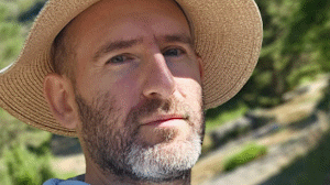 Jay Costa — Terapeuta de masaje yoni